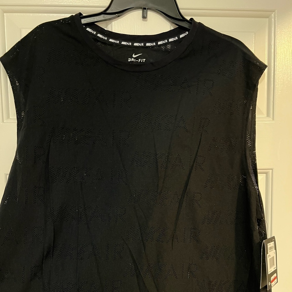 Nike Air workout top
